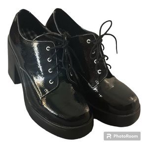 platform heels in color Black/Brand: Dirty Laundry/ Size:7.5 (38) woman/ New